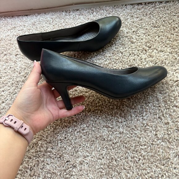 Navy Life Stride Heels - Picture 1 of 9